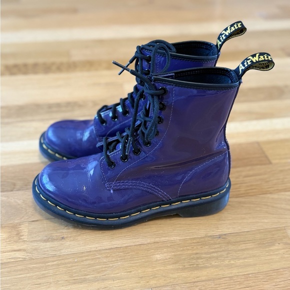 Dr. Marten's Purple 1460 WOMEN'S PATENT LEATHER LACE UP BOOTS - Picture 5 of 16